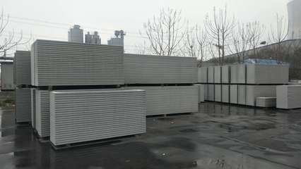 河南轻质蒸压加气混凝土隔墙板厂家 推动绿色建筑，打造优质轻质建材